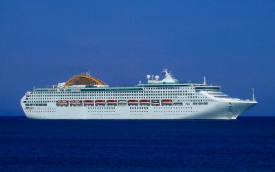 ULTIMATE CRUISE PACKING GUIDE: TOP TIPS AND CHECKLISTS 2023