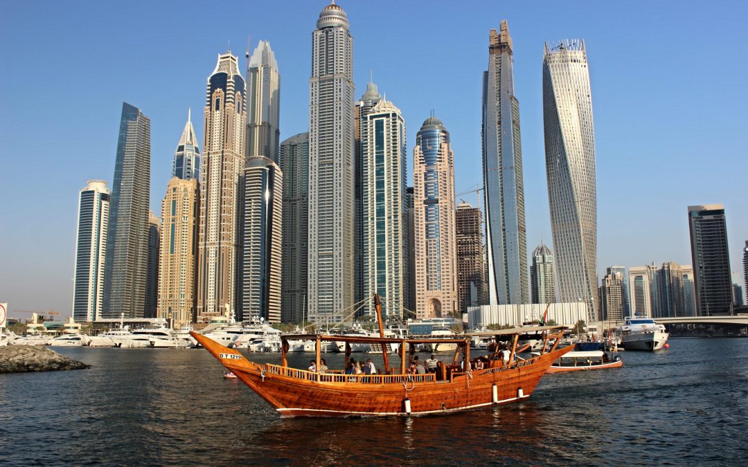 EXPERIENCING ROMANCE AND GLAMOUR ON A MARINA DHOW CRUISE DUBAI